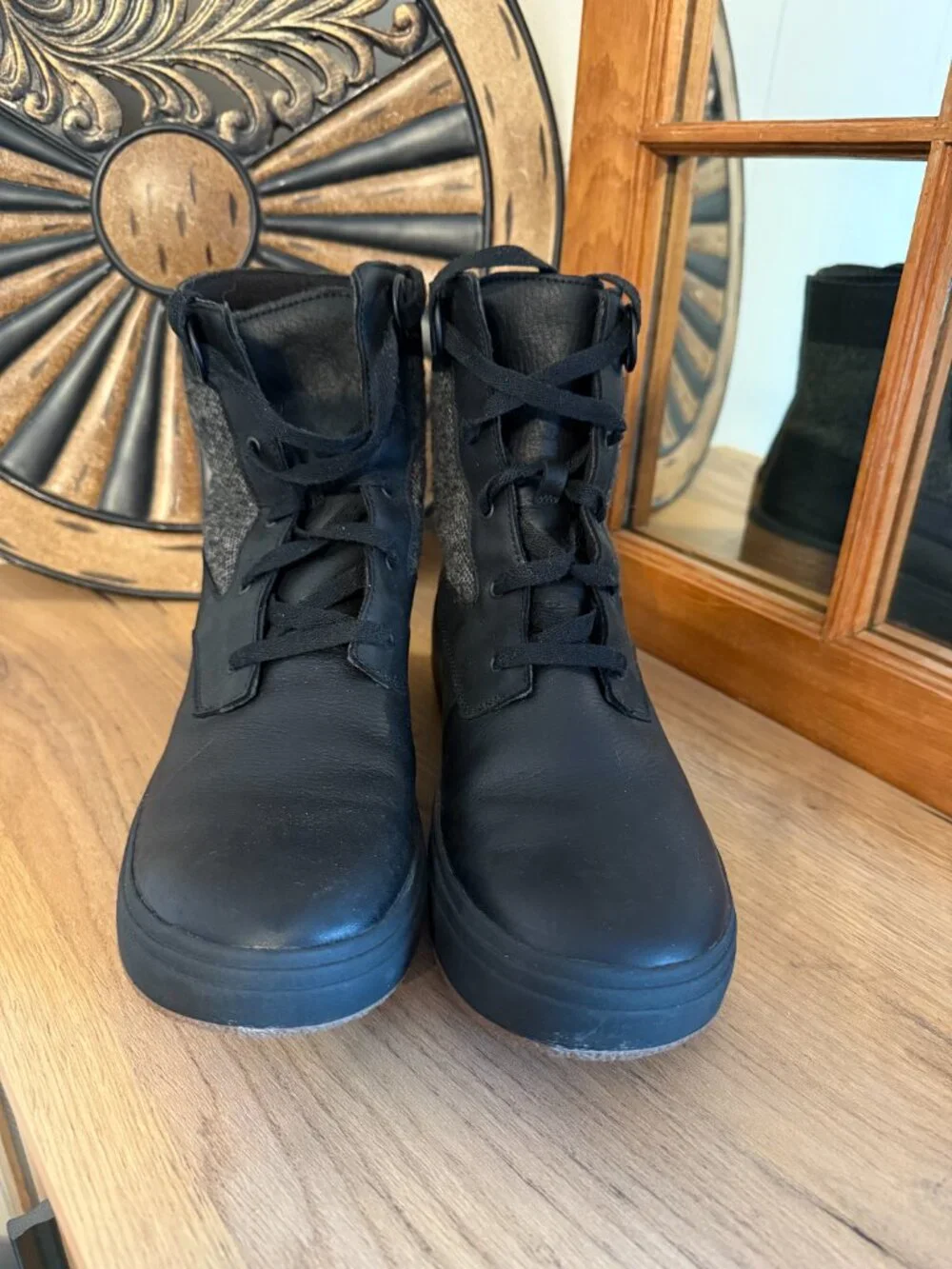 Merrell Haven Mid Lace Waterproof Boots with Textured Wool Panels - Size 10USA